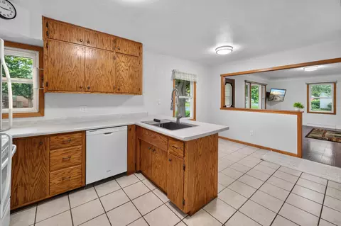 Kitchen - 1702 14th Ave S, Saint Cloud, MN 56301 photo 1 of 5