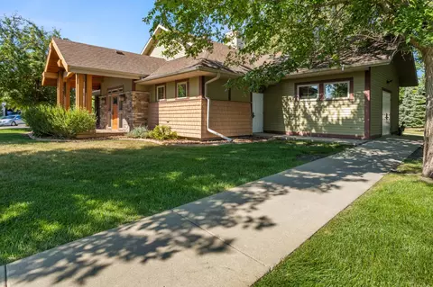 Exterior - 4357 Coventry Dr S, Fargo, ND 58104 photo 10 of 12