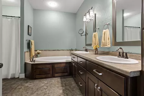 Bath - 4357 Coventry Dr S, Fargo, ND 58104 photo 1 of 5