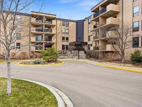 6670 Vernon Ave S #106, Edina, MN 55436