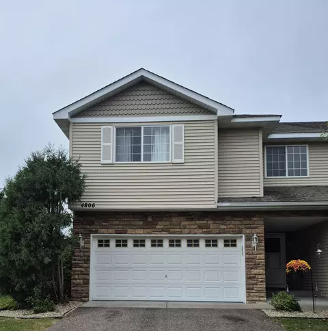 4806 200th St N, Forest Lake, MN 55025