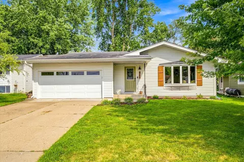 4784 Sandra Ln, White Bear Lake, MN 55110