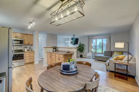 Dining - 1410 Summit St, Baldwin, WI 54002 photo 1 of 1