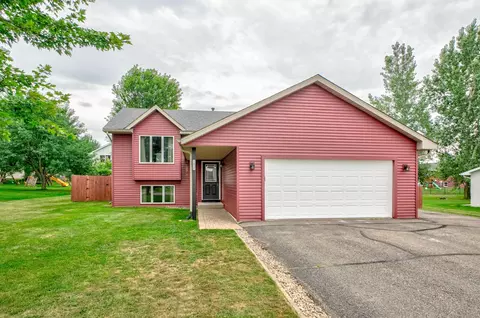 Exterior - 1410 Summit St, Baldwin, WI 54002 photo 1 of 4
