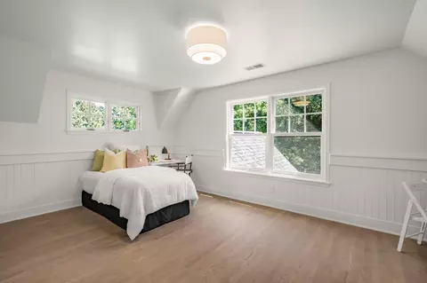Bedroom - 20590 Linden Rd, Deephaven, MN 55331 photo 4 of 9