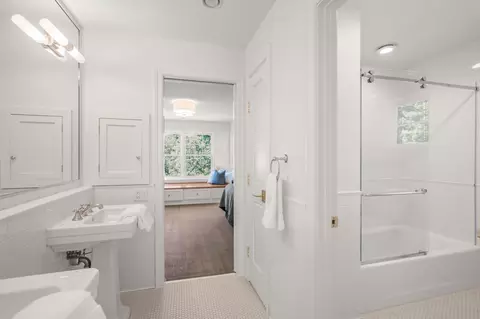 Bath - 20590 Linden Rd, Deephaven, MN 55331 photo 4 of 6