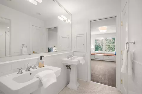 Bath - 20590 Linden Rd, Deephaven, MN 55331 photo 2 of 6