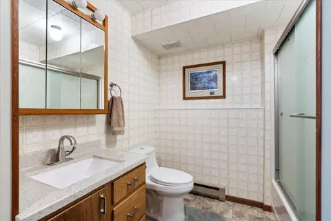 Bath - 20535 Ward Ave, Brainerd, MN 56401 photo 2 of 2