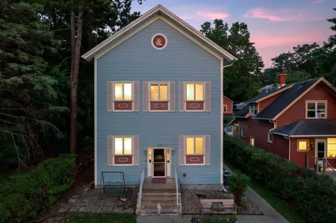 212 N Adams St, Saint Croix Falls, WI 54024