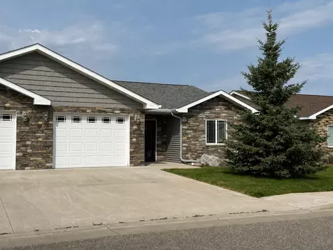 1615 30th St NW #23, Bemidji, MN 56601