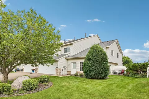 1650 Patriot Ln, Waconia, MN 55387