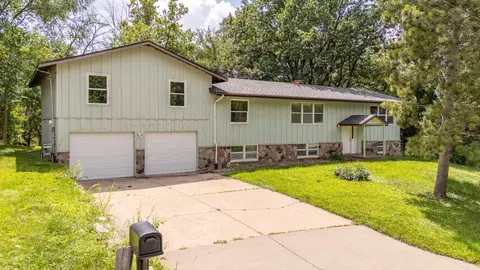 1212 44 12 Ave NE, Columbia Heights, MN 55421