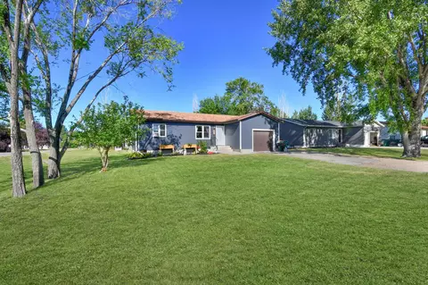Exterior - 509 4th St E, Horace, ND 58047 photo 4 of 11