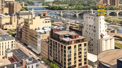 750 S 2nd St #404, Minneapolis, MN 55401