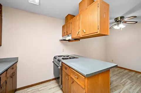 Kitchen - 5400 Three Points Blvd #326, Mound, MN 55364 photo 2 of 3