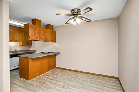 Dining - 5400 Three Points Blvd #326, Mound, MN 55364 photo 3 of 3