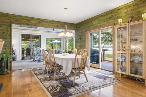 Dining - 15092 Ninebark Dr, Baxter, MN 56425 photo 2 of 5