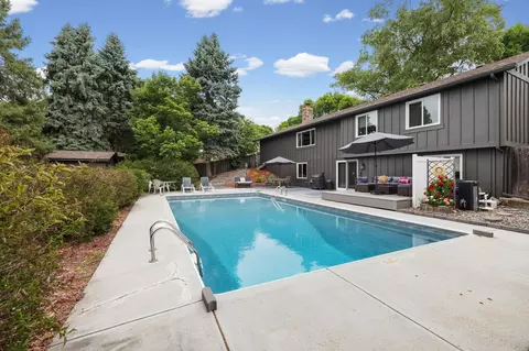 7835 Berkshire Ln N, Maple Grove, MN 55311