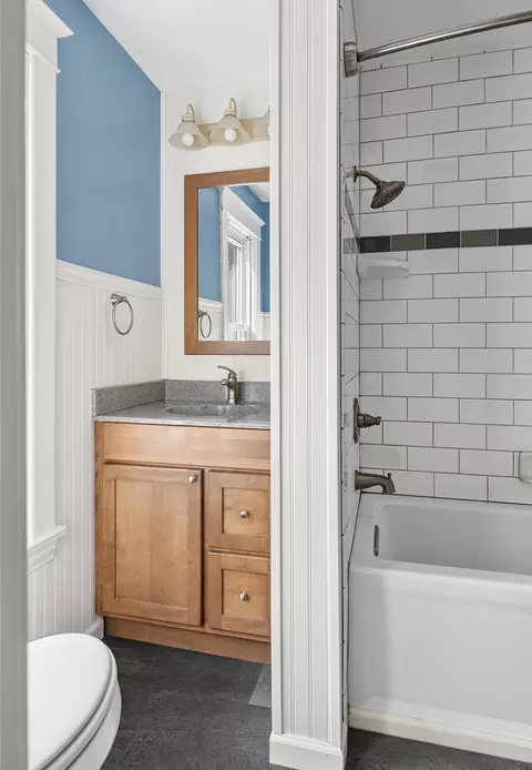 Bath - 2415 E 22nd St, Minneapolis, MN 55406 photo 2 of 4