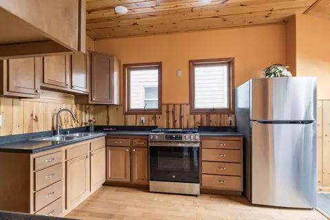 Kitchen - 2415 E 22nd St, Minneapolis, MN 55406 photo 4 of 4