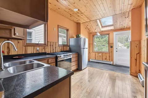 Kitchen - 2415 E 22nd St, Minneapolis, MN 55406 photo 2 of 4