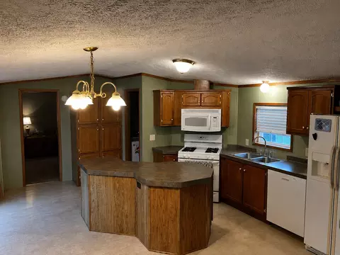 1623 Hall St, Shoreview, MN 55126 photo 2