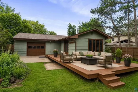 Exterior - 703 Ebony Ave, Duluth, MN 55811 photo 4 of 9