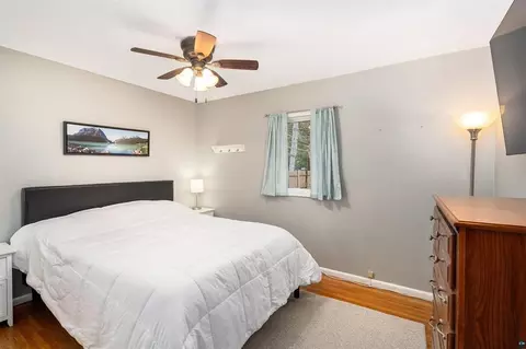 Bedroom - 703 Ebony Ave, Duluth, MN 55811 photo 2 of 4
