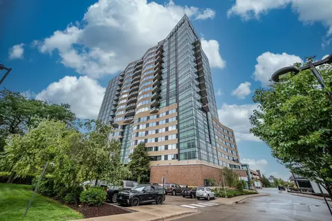 3209 Galleria #1502, Edina, MN 55435