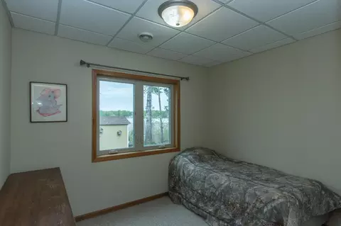 Bedroom - 1900 White Cloud Dr E, Isle, MN 56342 photo 6 of 7