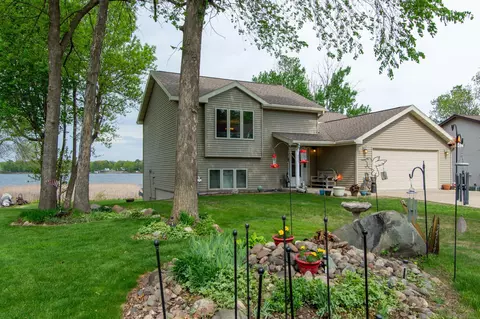 Exterior - 1900 White Cloud Dr E, Isle, MN 56342 photo 1 of 7