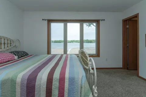 Bedroom - 1900 White Cloud Dr E, Isle, MN 56342 photo 3 of 7