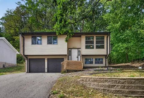 6463 Delilah Ave, Inver Grove Heights, MN 55076