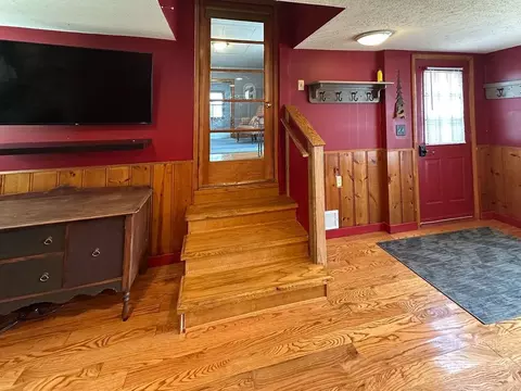 Entry Way - 319 Pine St S, Onamia, MN 56359 photo 1 of 2