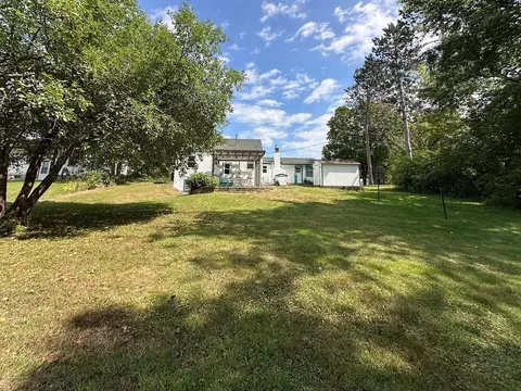 Exterior - 319 Pine St S, Onamia, MN 56359 photo 5 of 9