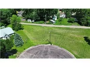 113 Parker Ln, Redwood Falls, MN 56283