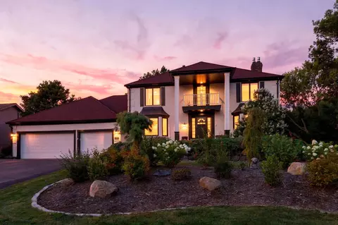 9348 Olympia Dr, Eden Prairie, MN 55347
