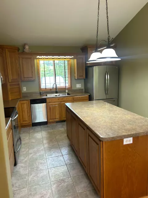 Kitchen - 3310 Eagle Ridge Dr W, Willmar, MN 56201 photo 2 of 2