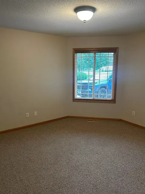 Bedroom - 3310 Eagle Ridge Dr W, Willmar, MN 56201 photo 3 of 4