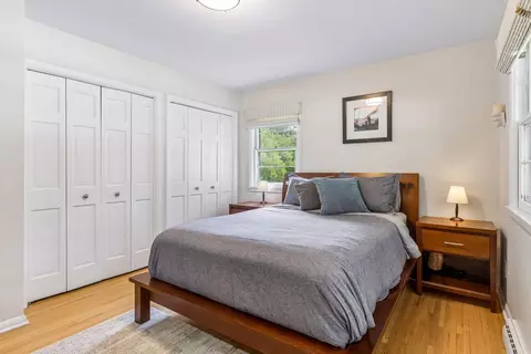 Bedroom - 18200 Fairhomes Ln, Deephaven, MN 55391 photo 2 of 6