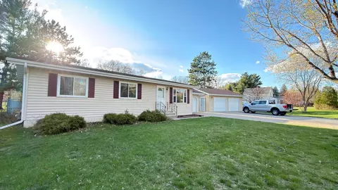 217 8th St NW, Little Falls, MN 56345