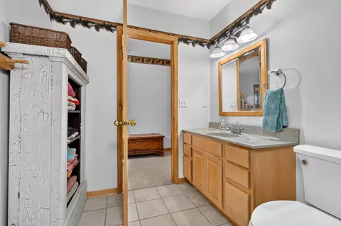 Bath - 39343 Cedar Heights Rd, Bigfork, MN 56628 photo 4 of 4
