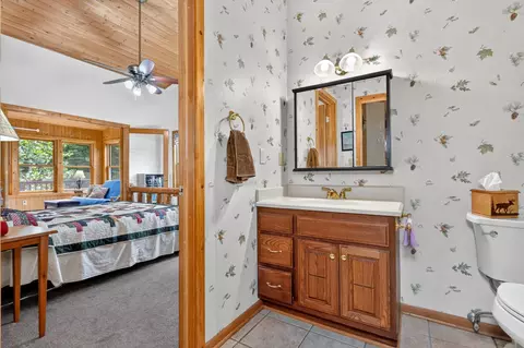 Bath - 39343 Cedar Heights Rd, Bigfork, MN 56628 photo 2 of 4