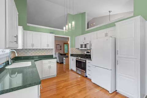 Kitchen - 8501 124th Ln N, Champlin, MN 55316 photo 2 of 4