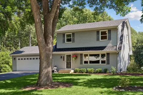 4147 Hull Rd, Minnetonka, MN 55305