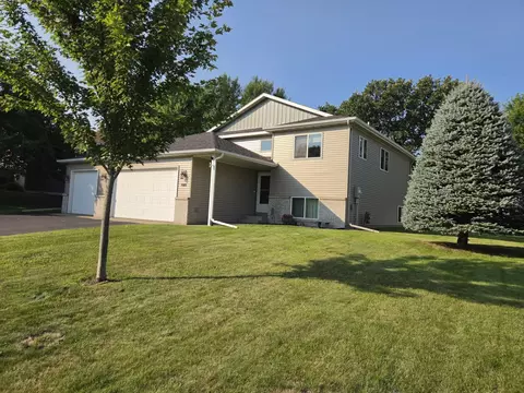 1819 Eastern Star Loop, Sauk Rapids, MN 56379
