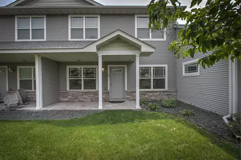 717 Park Brook Rd NW, Isanti, MN 55040