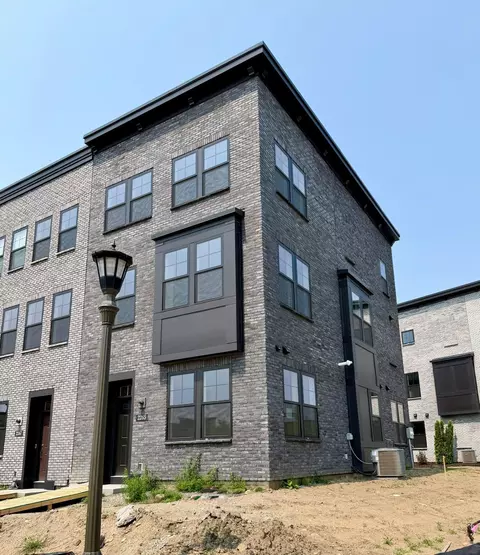 2265 Beechwood Ave, Saint Paul, MN 55116