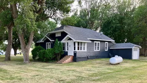 Exterior - 112 Cass St E, Dumont, MN 56236 photo 3 of 6
