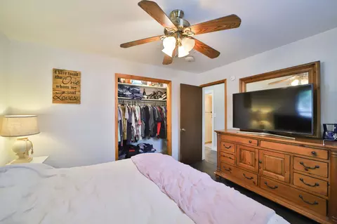 Bedroom - 1015 13th Ave NE, Brainerd, MN 56401 photo 4 of 10